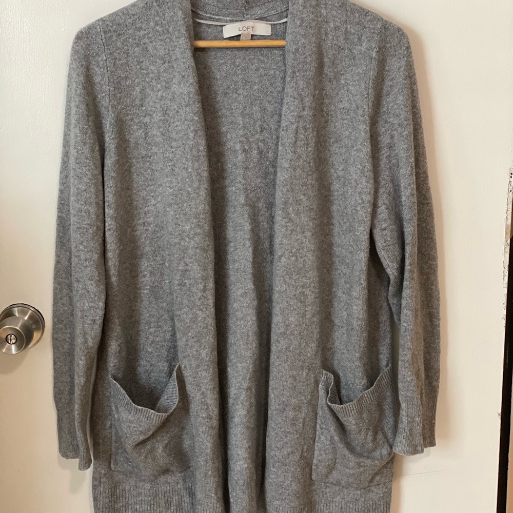 LOFT Women's Gray Sweater